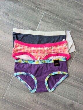 NWT Set of x3 St. Eve Boyshorts & Hipster Panties SIZE SMALL